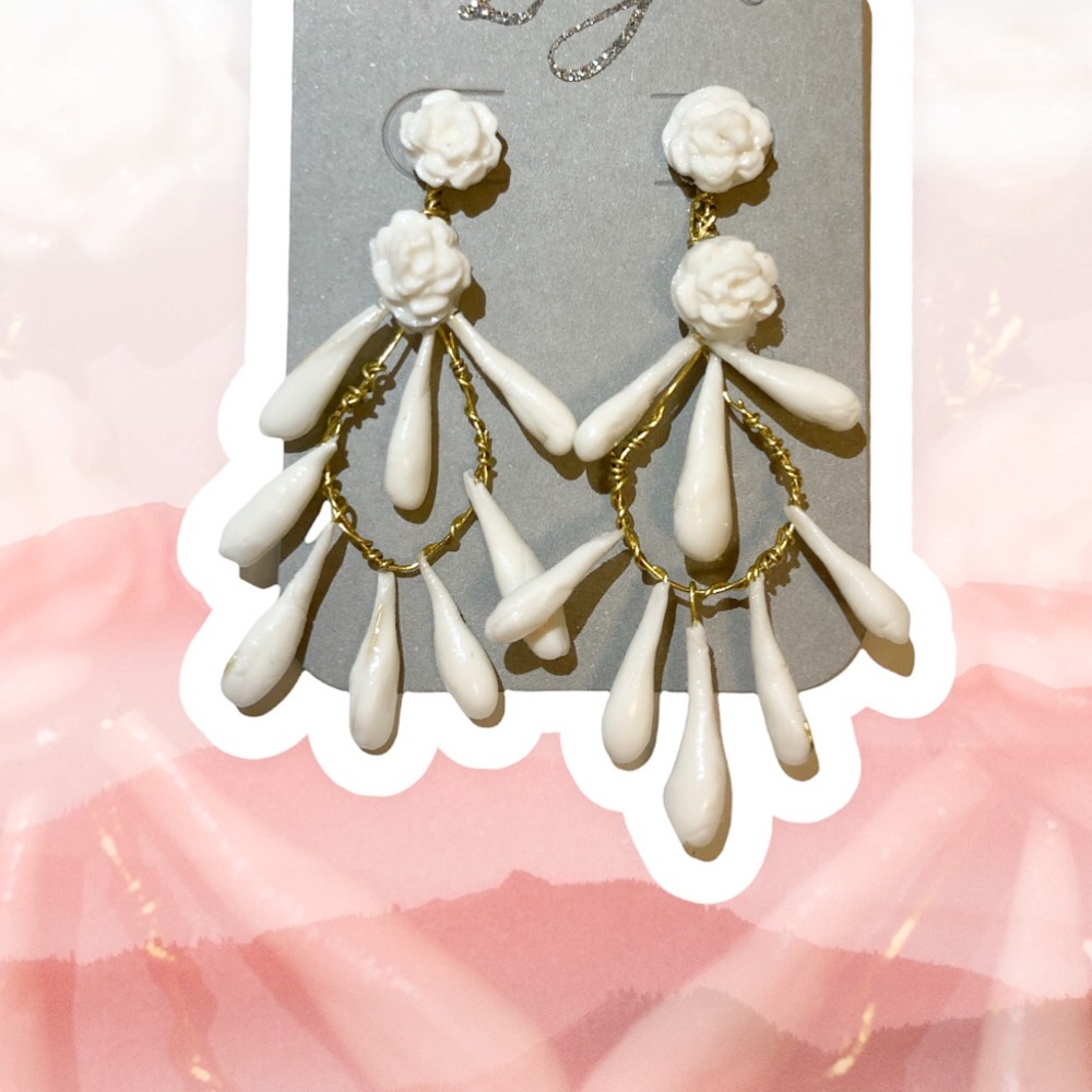 Handmade earring.